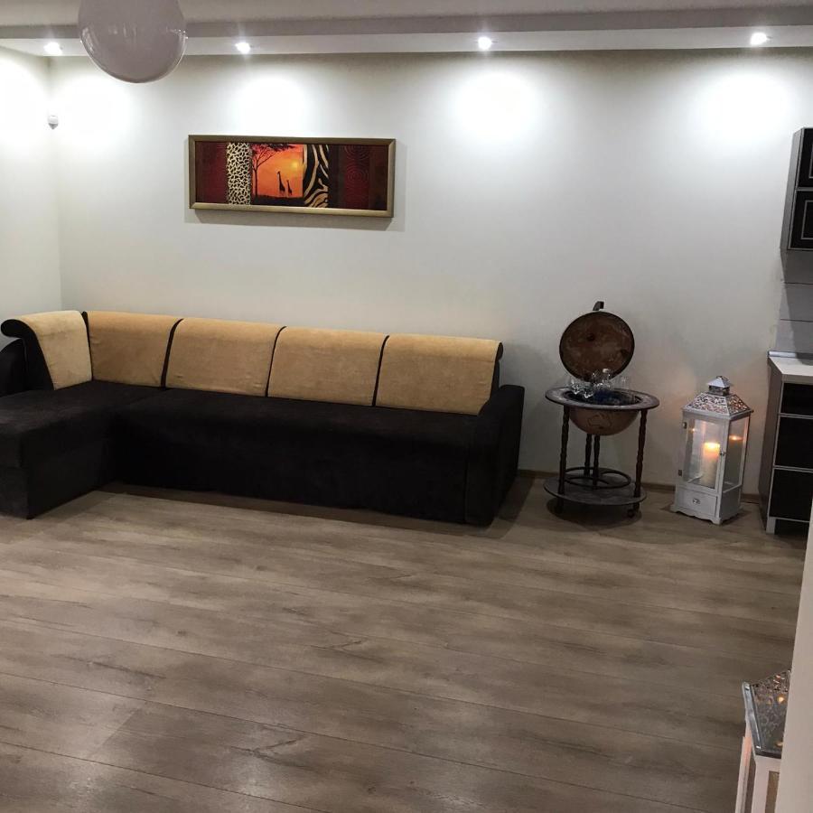 Urokliwy Domek nad Brzegiem Jeziora Lubiatów Zewnętrze zdjęcie